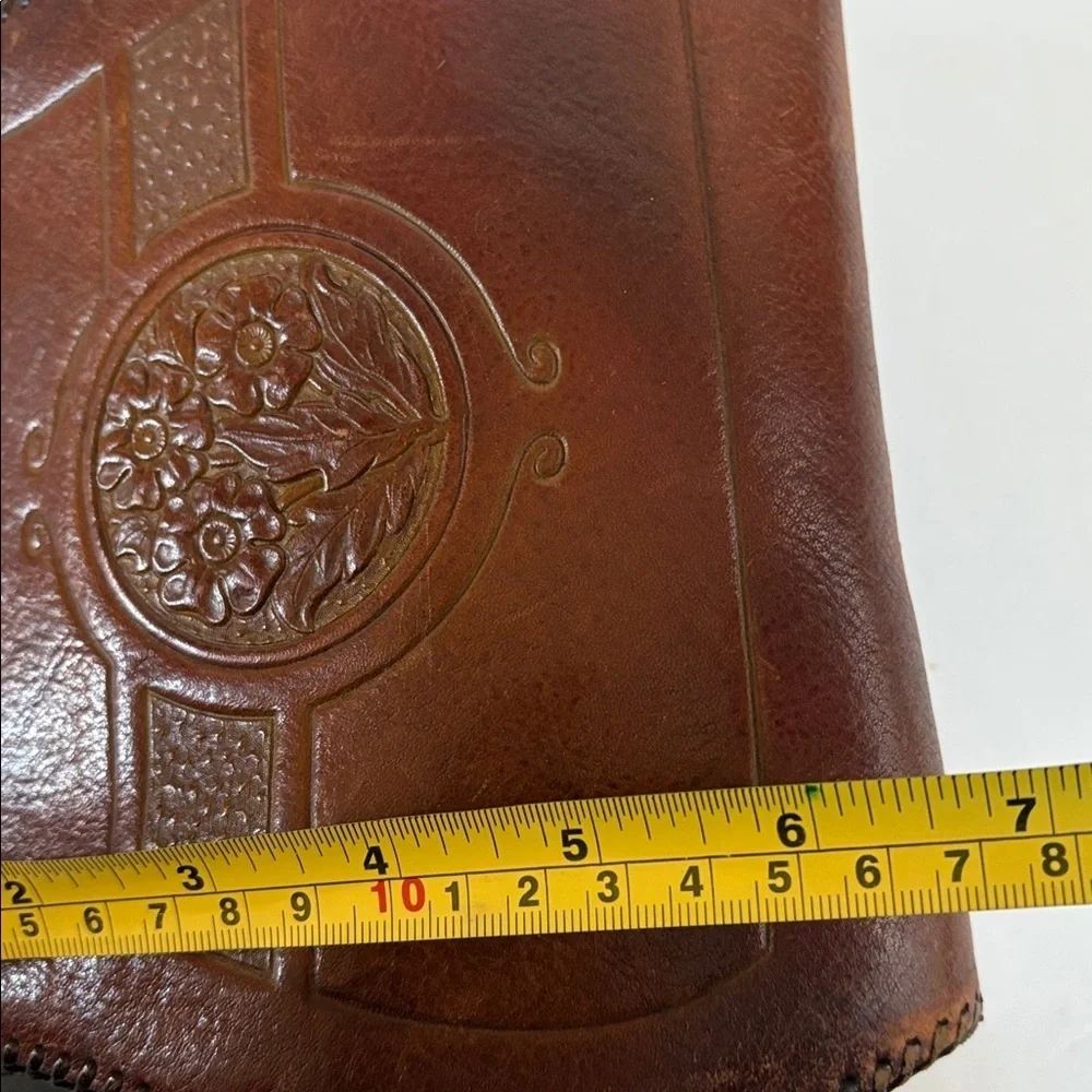 Antique embossed brown leather mini purse patented 1918. Clean. Embossed floral - Picture 13 of 16